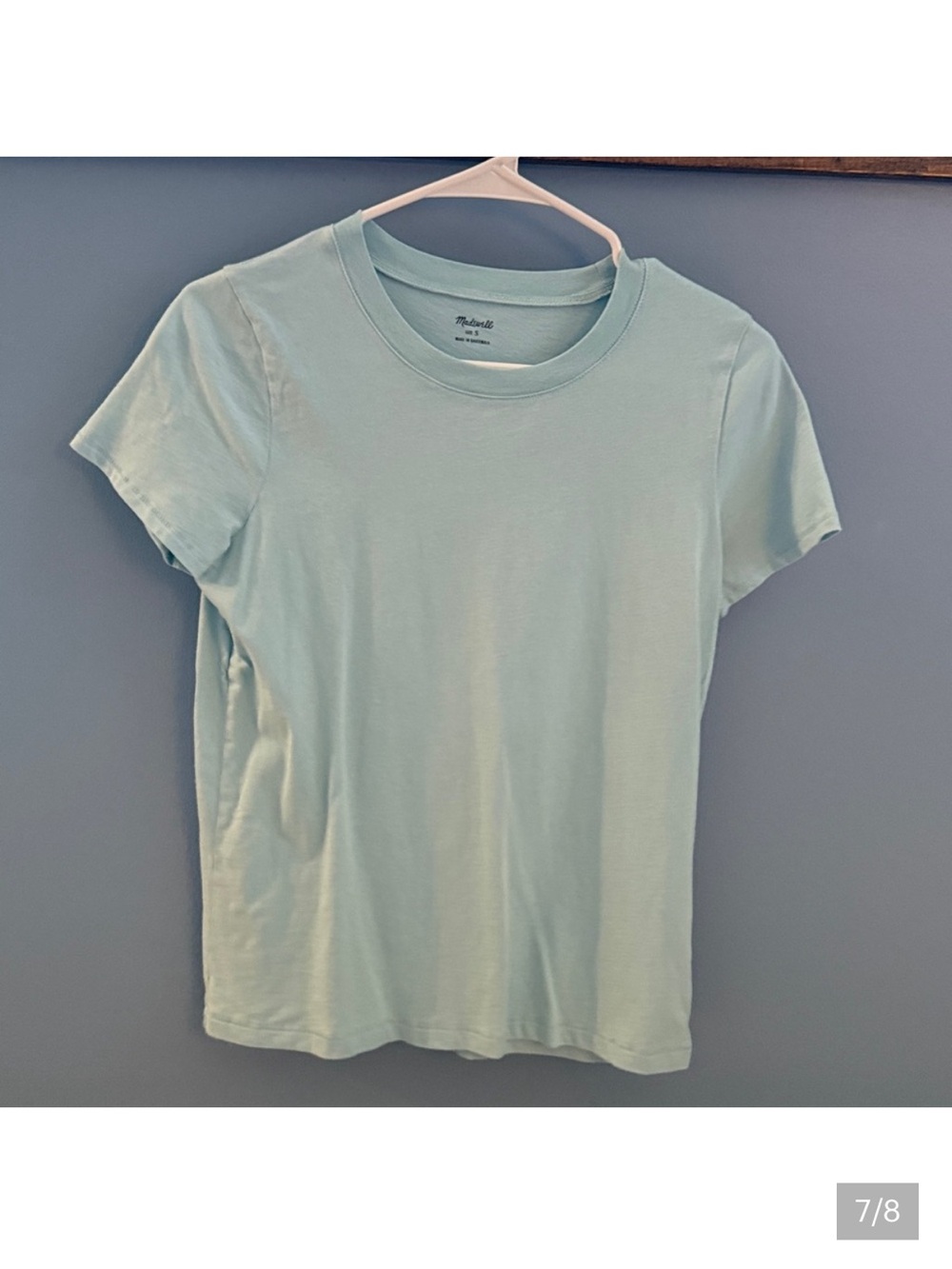 Madewell Northside Vintage Tee
Blue Heron Size Small in pristine condition.